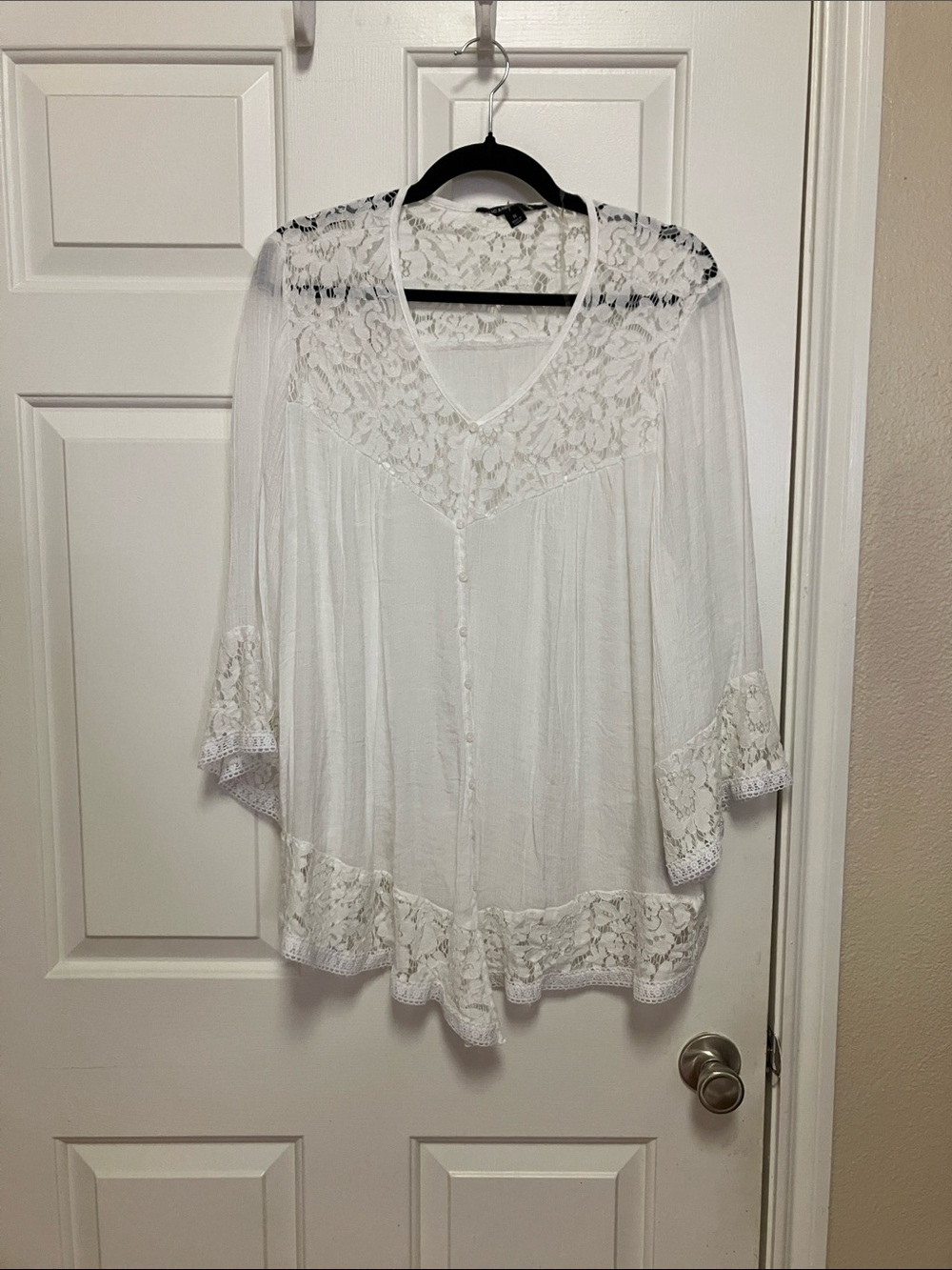 Zac & Rachel White Floral Lace Boho Top Size 1X